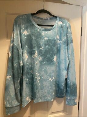 Women's Light Blue Tie-Dye Long Sleeve Pullover Sweatshirt